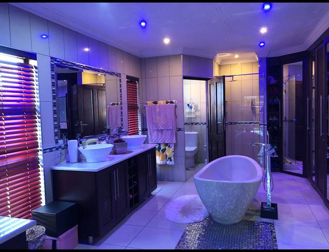 4 BEDROOM TOWNHOUSE FOR SALE IN RISIVILLE